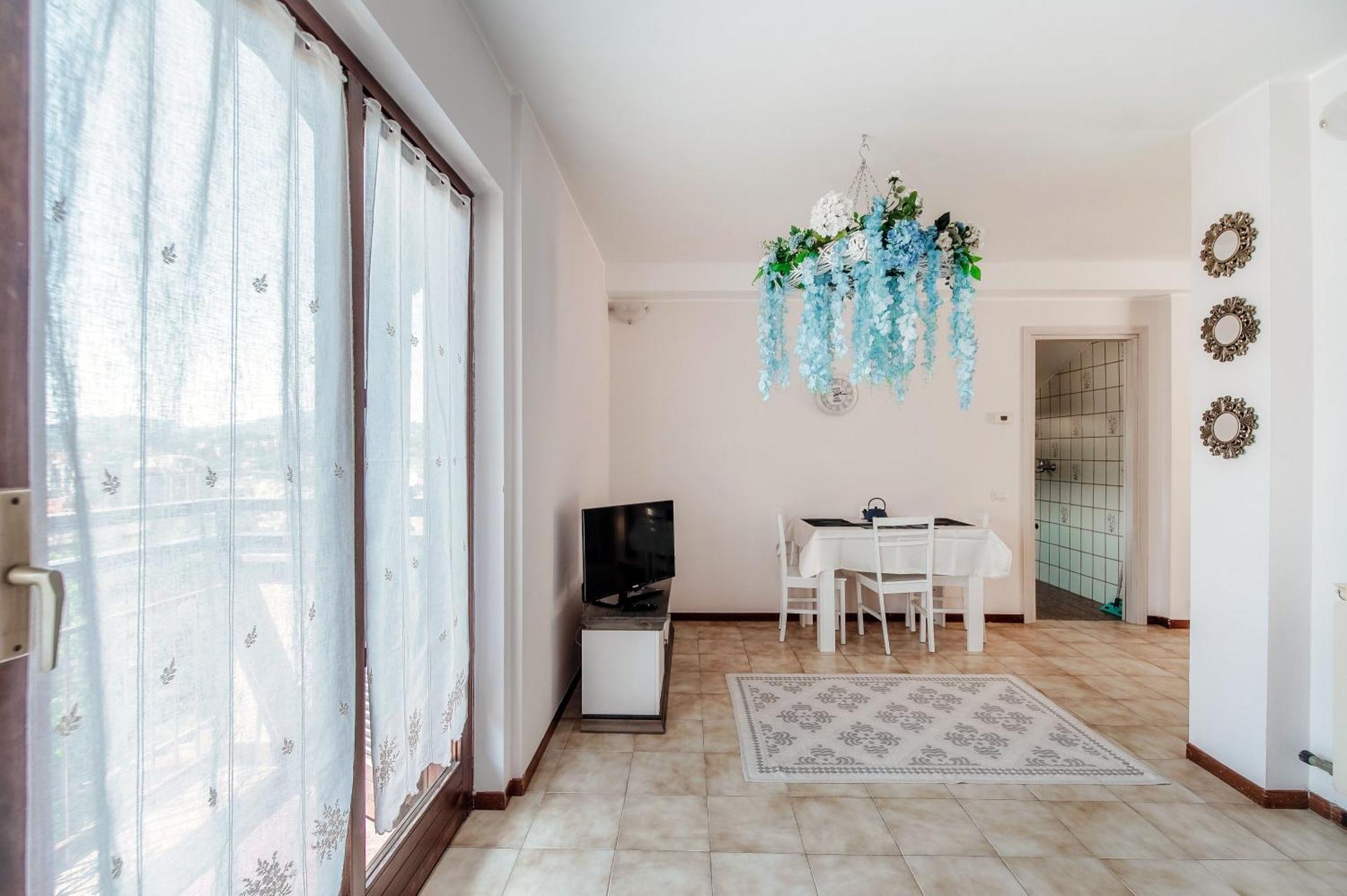 Wisteriaroom Como Room photo